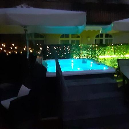 Hotel Aurora Vallarsa Zewnętrze zdjęcie