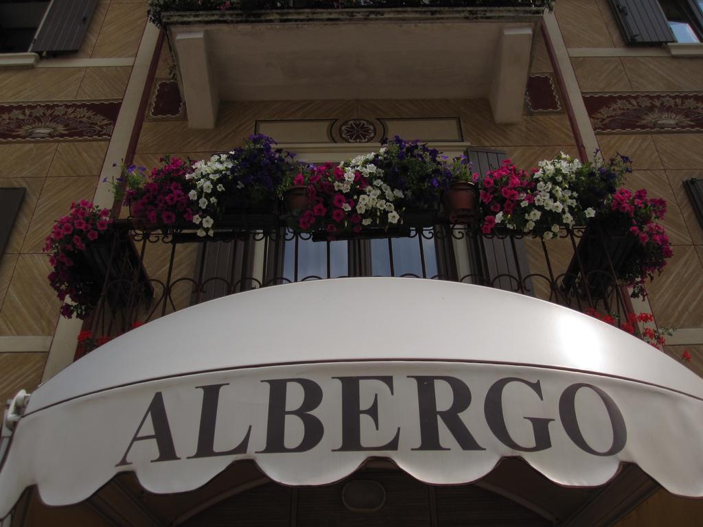 Hotel Aurora Vallarsa Zewnętrze zdjęcie