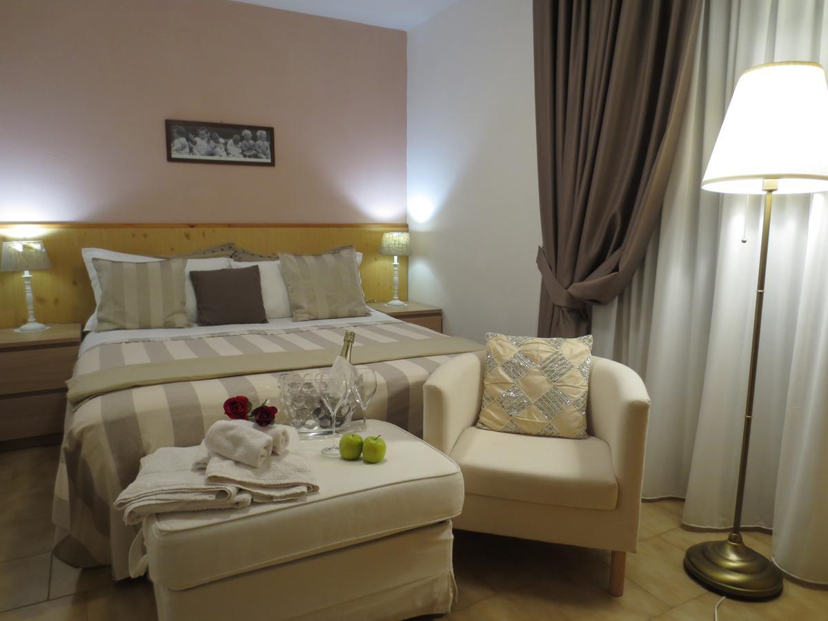 Hotel Aurora Vallarsa Zewnętrze zdjęcie